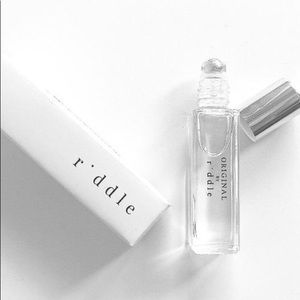 Riddle Roll On Fragrance Oil